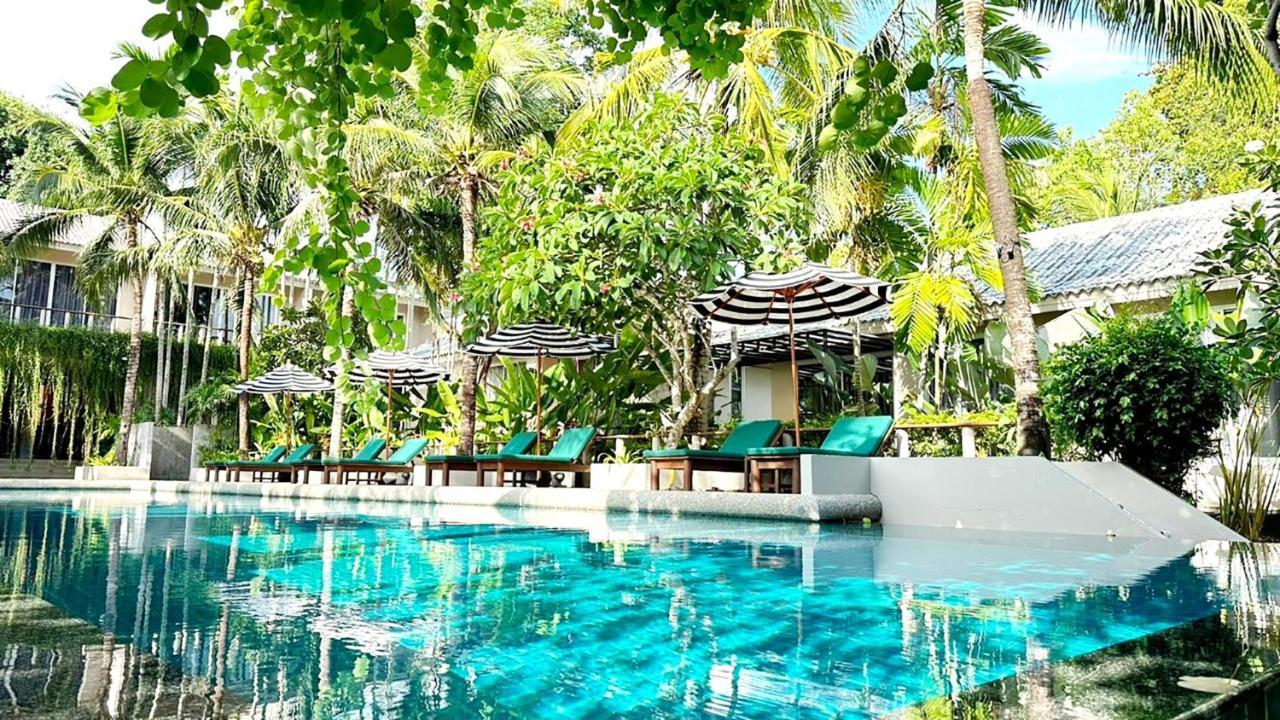 Signature Phuket Resort Csalong Kültér fotó