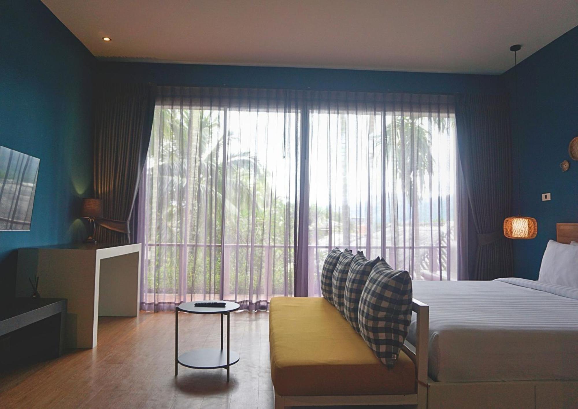 Signature Phuket Resort Csalong Kültér fotó
